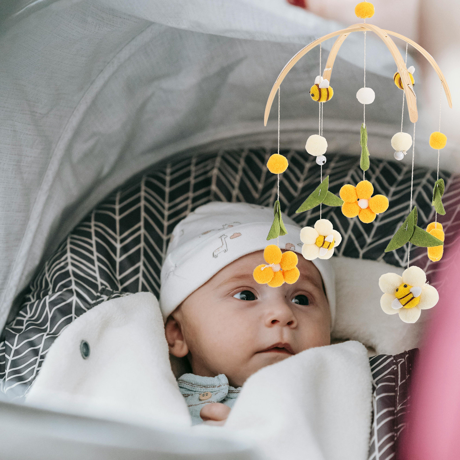 Crib Mobile for Girls Bee and  - đánh giá và giá Baby Nursery Themes Girl